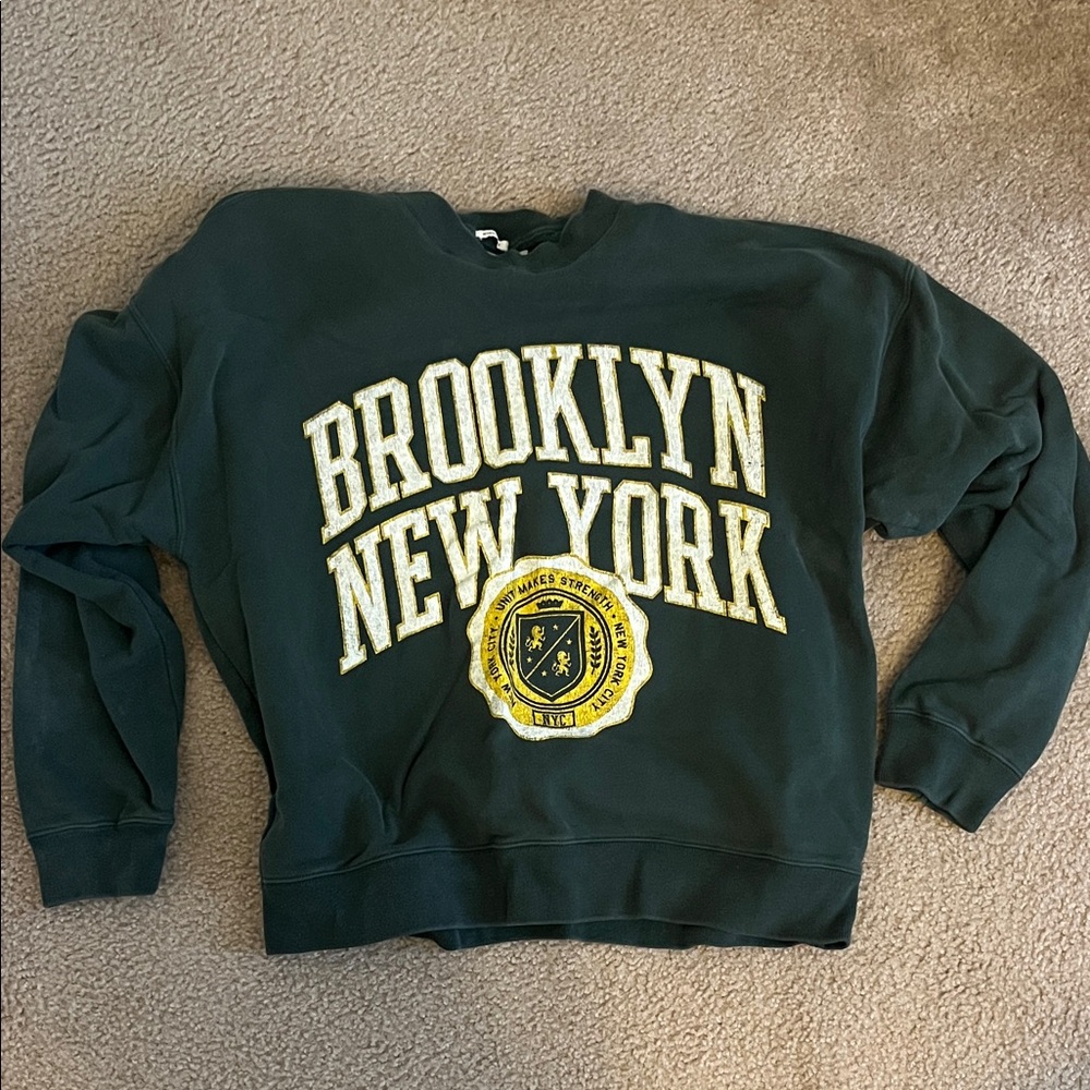 Abercrombie & Fitch Brooklyn New York Green Sweater Large